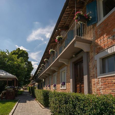 La Madernassa Resort - Casalora Dimora Storica Di Charme 瓜热讷 外观 照片