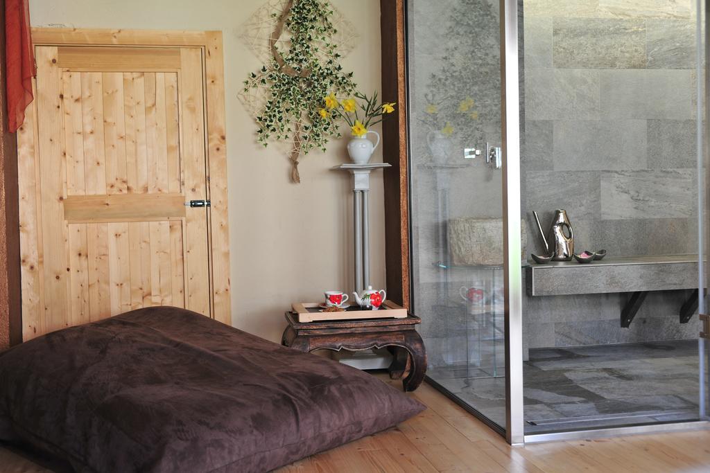 La Madernassa Resort - Casalora Dimora Storica Di Charme 瓜热讷 外观 照片